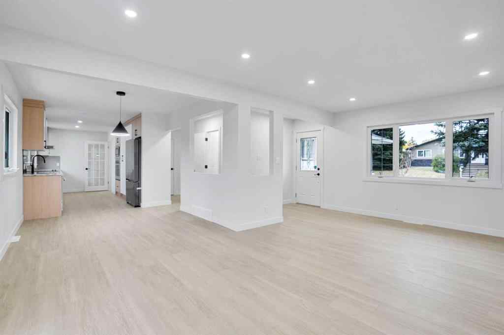 MLS® A2267682 - 6116 Buckthorn Road NW in Thorncliffe Calgary, Residential