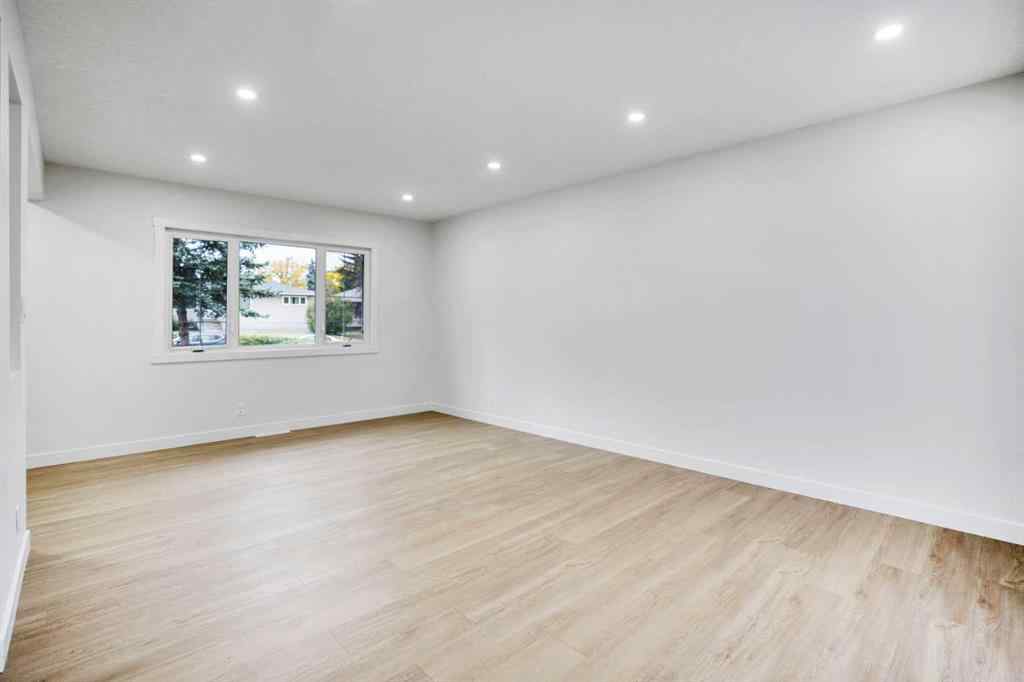 MLS® A2267682 - 6116 Buckthorn Road NW in Thorncliffe Calgary, Residential