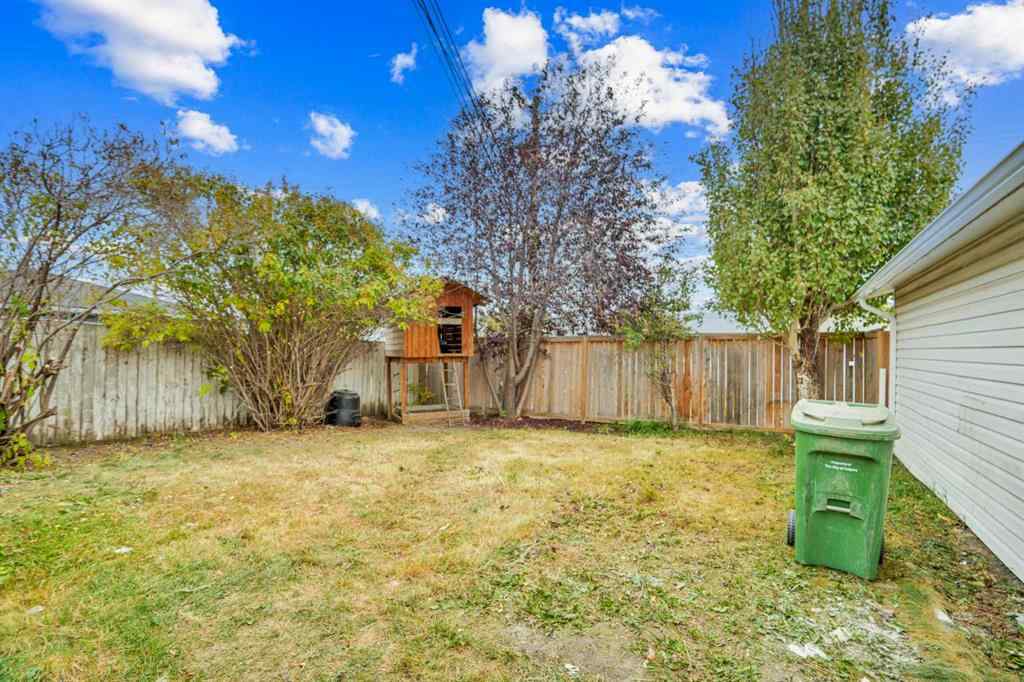 MLS® A2267682 - 6116 Buckthorn Road NW in Thorncliffe Calgary, Residential