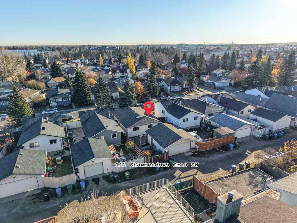MLS® A2267684 - 112 Shawmeadows Crescent SW in Shawnessy Calgary, Residential