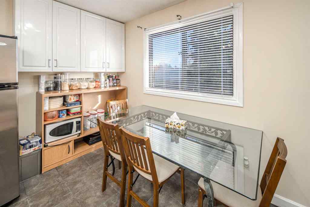 MLS® A2267684 - 112 Shawmeadows Crescent SW in Shawnessy Calgary, Residential