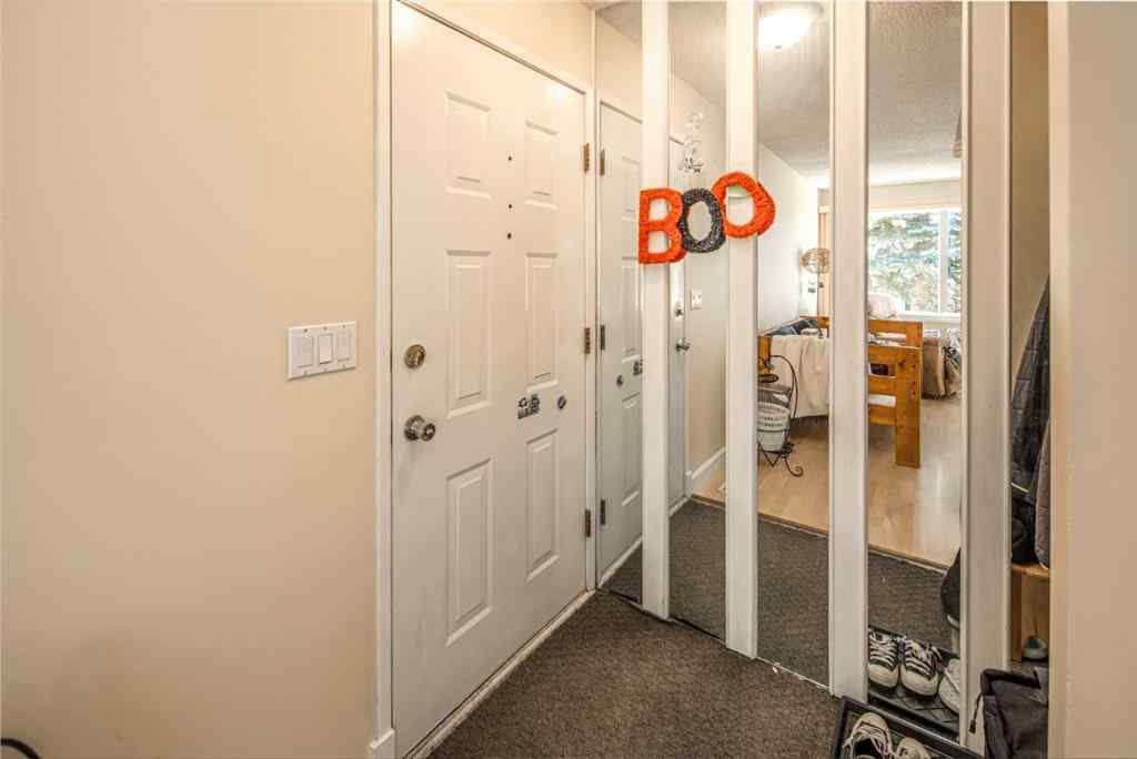 MLS® A2267684 - 112 Shawmeadows Crescent SW in Shawnessy Calgary, Residential