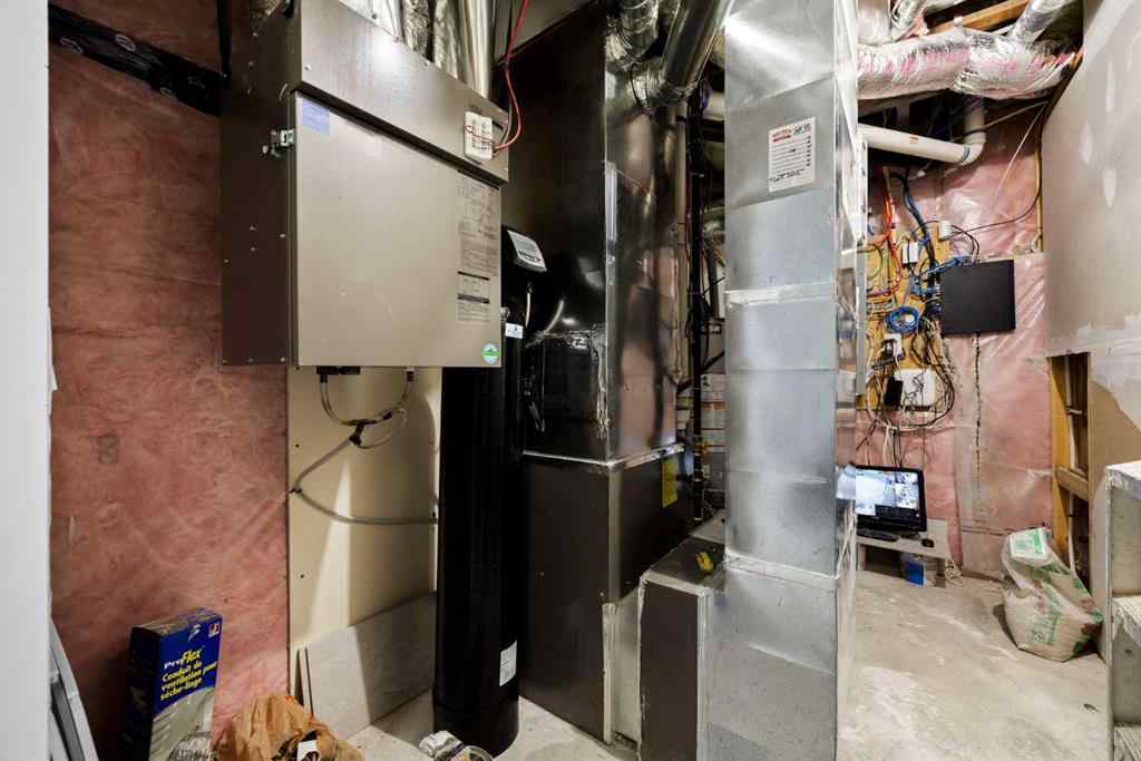 MLS® A2267686 - 106 Baysprings Gardens SW in Baysprings Airdrie, Residential