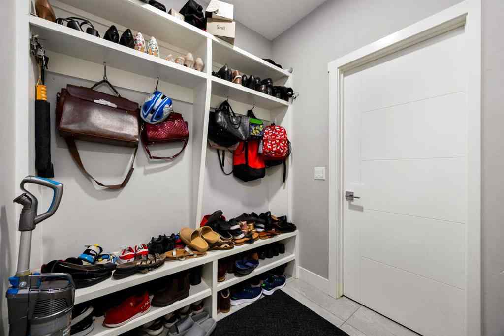 MLS® A2267686 - 106 Baysprings Gardens SW in Baysprings Airdrie, Residential