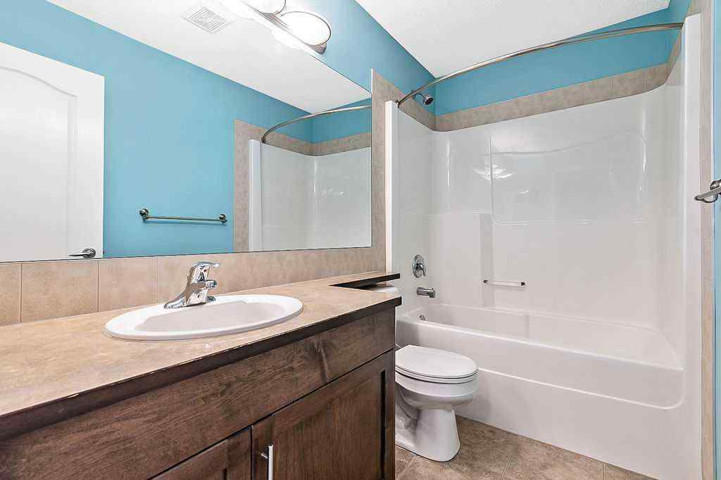 MLS® A2267688 - 521 Westmount Close  in Westmount_OK Okotoks, Residential