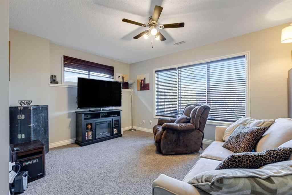 MLS® A2267688 - 521 Westmount Close  in Westmount_OK Okotoks, Residential