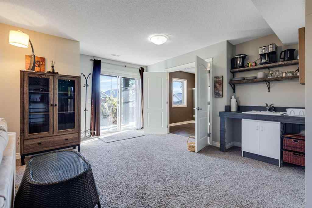 MLS® A2267688 - 521 Westmount Close  in Westmount_OK Okotoks, Residential