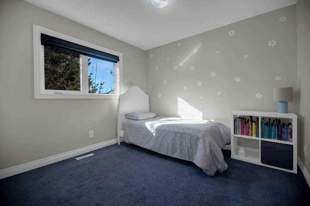 MLS® A2267691 - 164 Mckerrell Crescent SE in McKenzie Lake Calgary, Residential