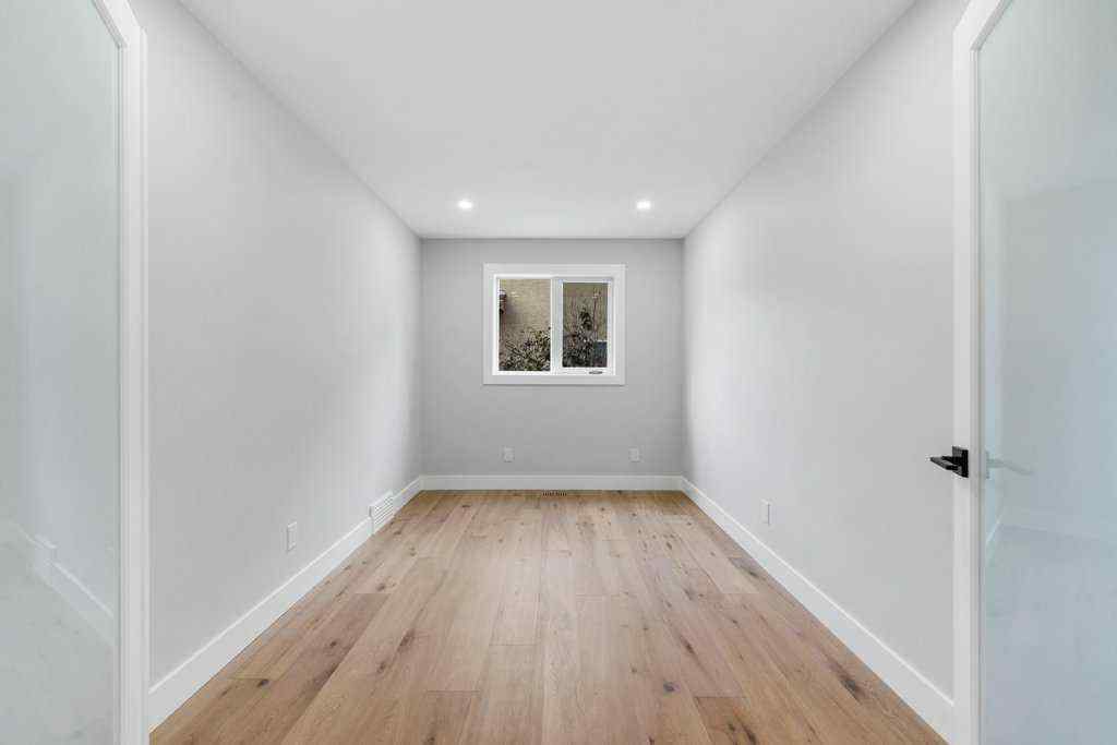 MLS® A2267695 - 711 Mckenzie Lake Bay SE in McKenzie Lake Calgary, Residential