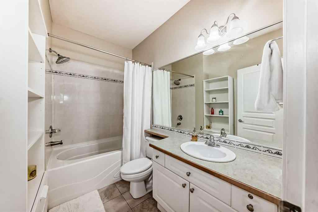 MLS® A2267697 - Unit #1113 1113 Lake Fraser Court SE in Lake Bonavista Calgary, Residential