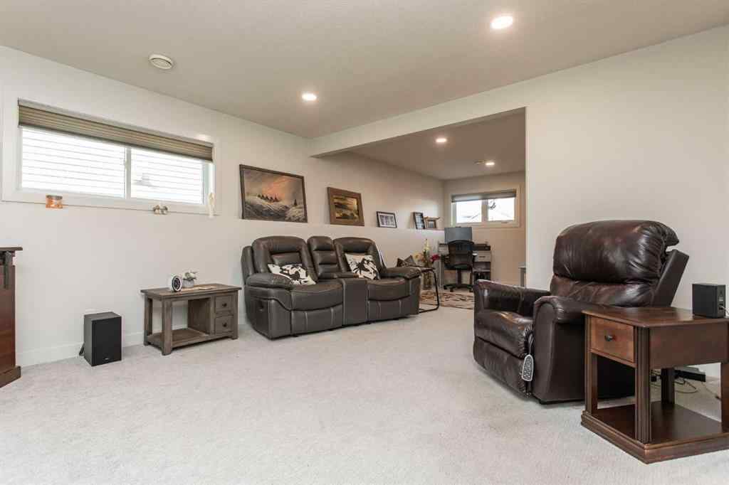 MLS® A2267701 - 9 Aztec Street  in Aurora Blackfalds, Residential