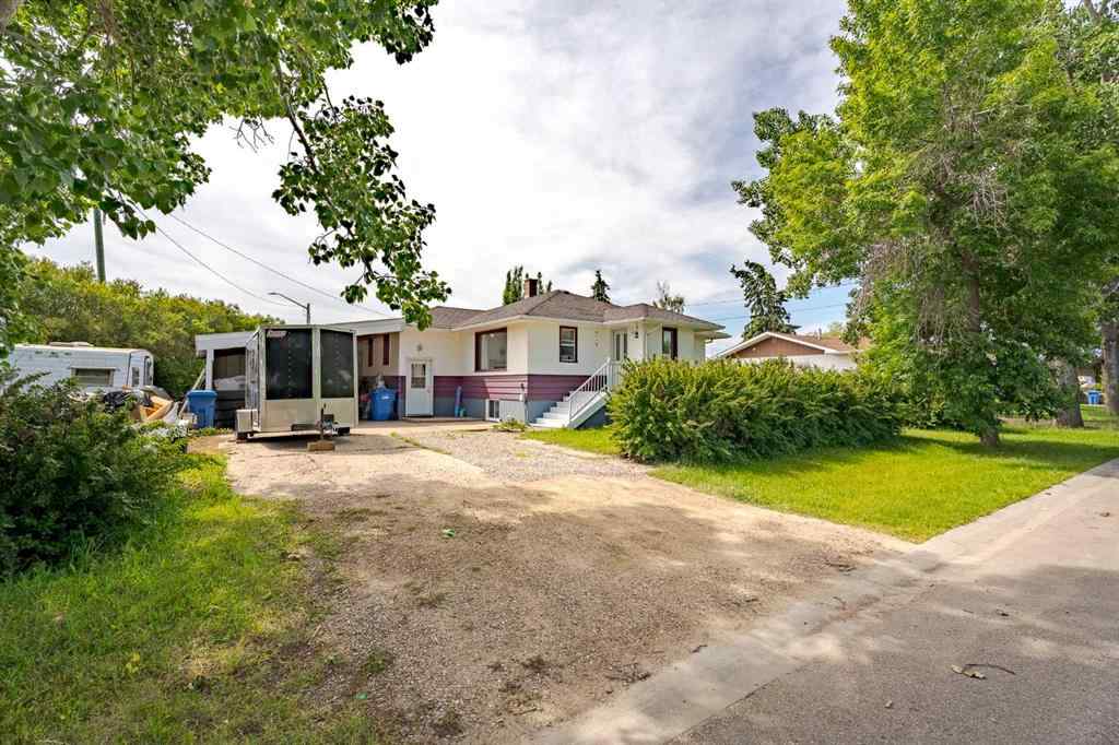 MLS® A2267704 - 841 E Nanton Street  in NONE Carstairs, Residential