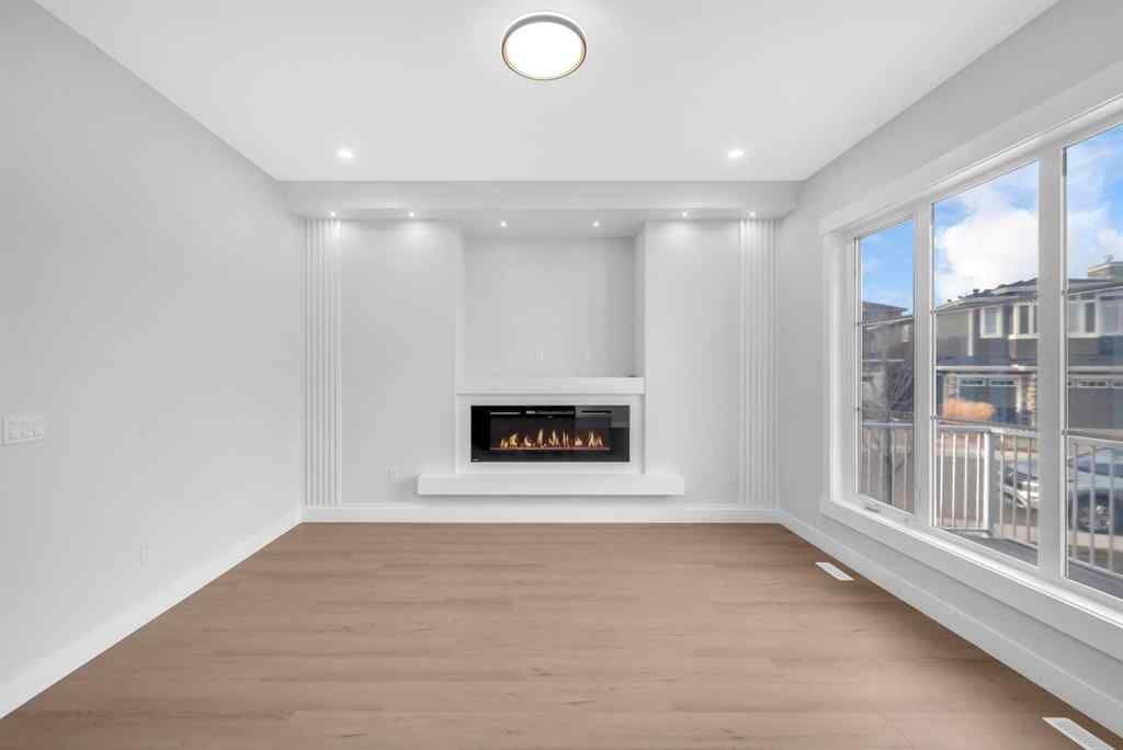 MLS® A2267705 - 203 KINNIBURGH Place  in Kinniburgh North Chestermere, Residential