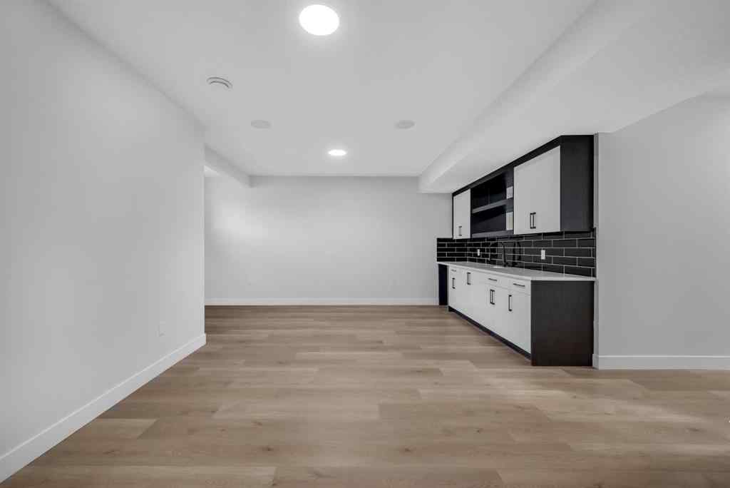 MLS® A2267705 - 203 KINNIBURGH Place  in Kinniburgh North Chestermere, Residential