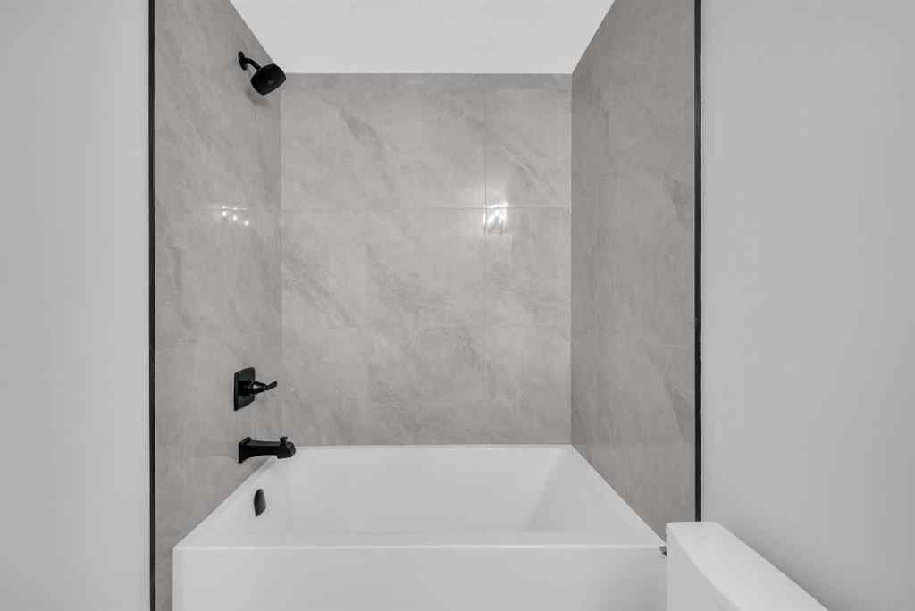 MLS® A2267705 - 203 KINNIBURGH Place  in Kinniburgh North Chestermere, Residential