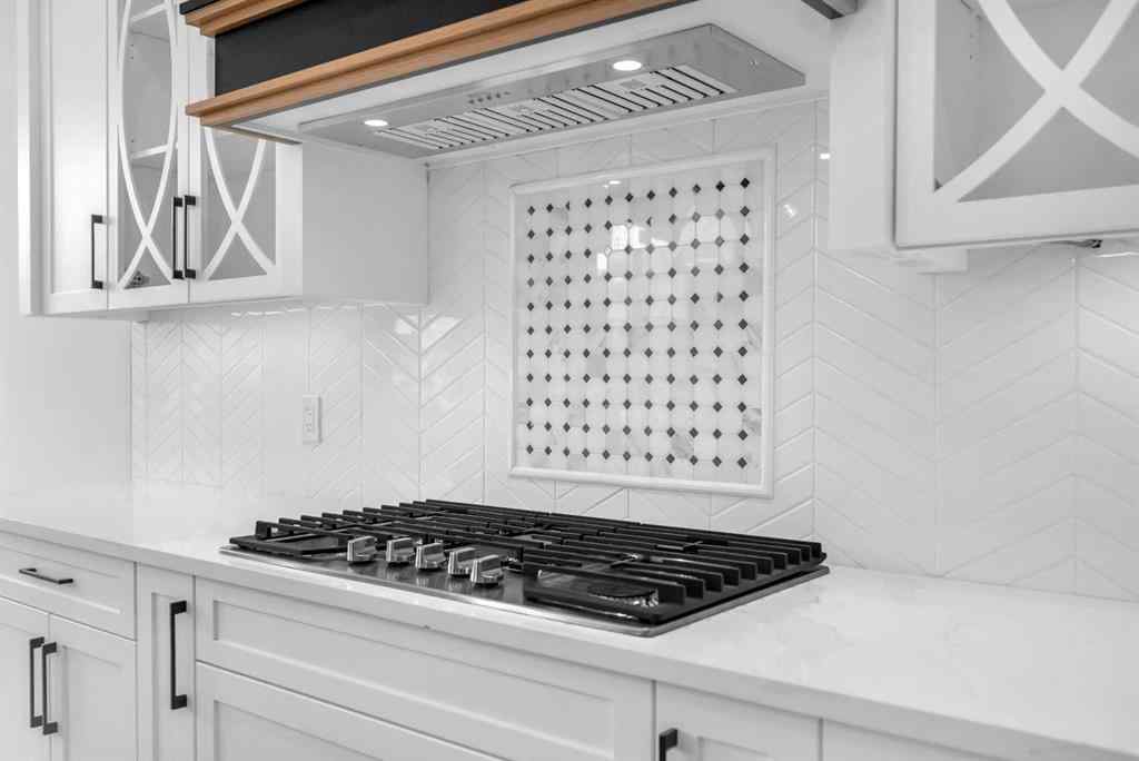 MLS® A2267705 - 203 KINNIBURGH Place  in Kinniburgh North Chestermere, Residential