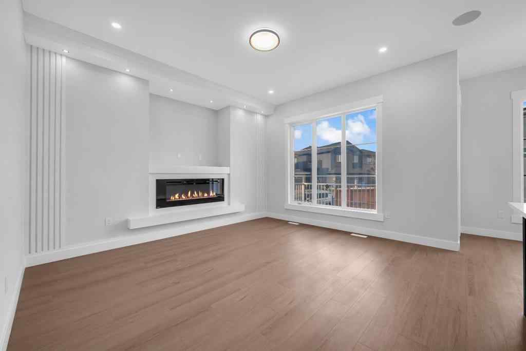 MLS® A2267705 - 203 KINNIBURGH Place  in Kinniburgh North Chestermere, Residential