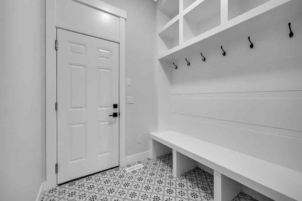 MLS® A2267705 - 203 KINNIBURGH Place  in Kinniburgh North Chestermere, Residential