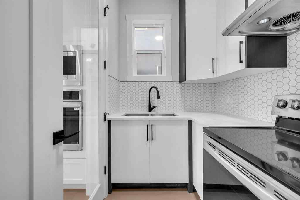 MLS® A2267705 - 203 KINNIBURGH Place  in Kinniburgh North Chestermere, Residential