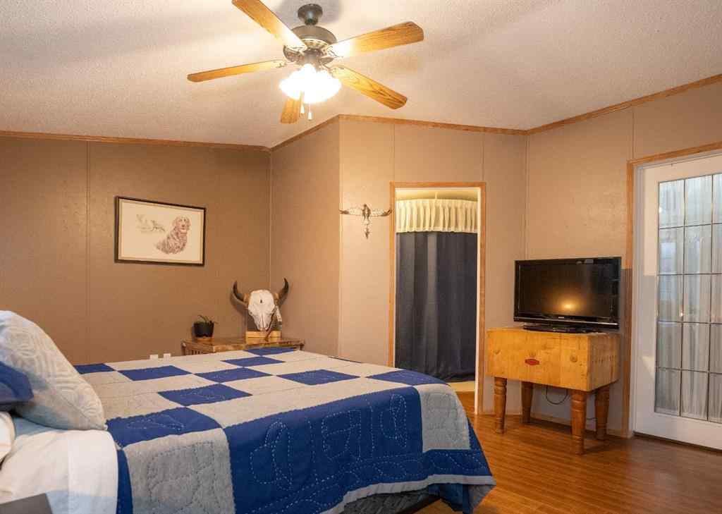 MLS® A2267711 - 707 Lawson Crescent   in NONE Donalda, Residential