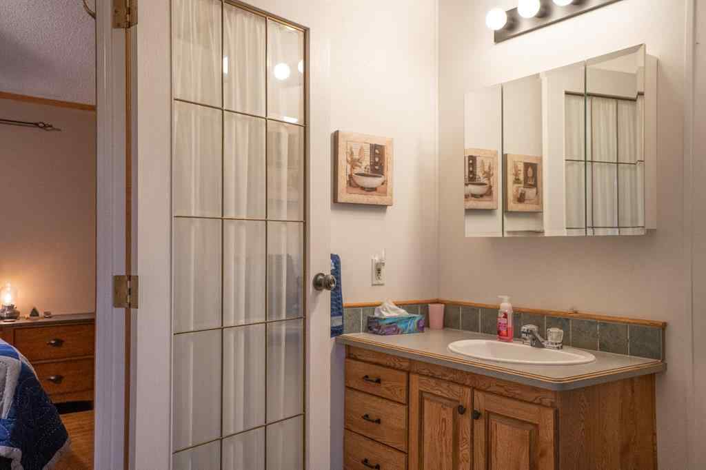 MLS® A2267711 - 707 Lawson Crescent   in NONE Donalda, Residential