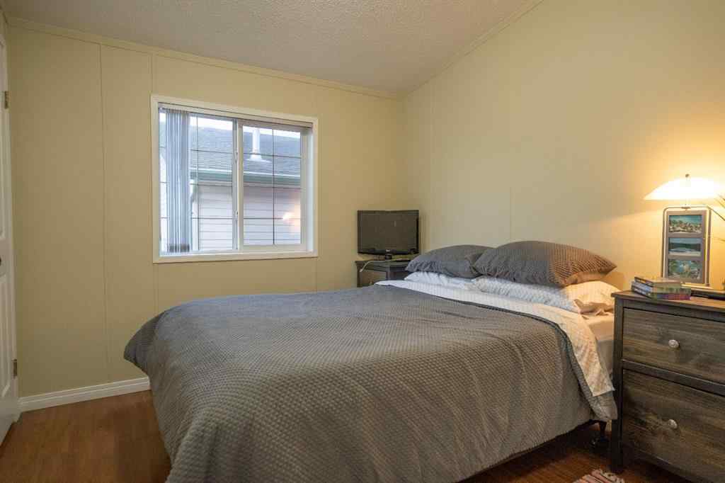 MLS® A2267711 - 707 Lawson Crescent   in NONE Donalda, Residential