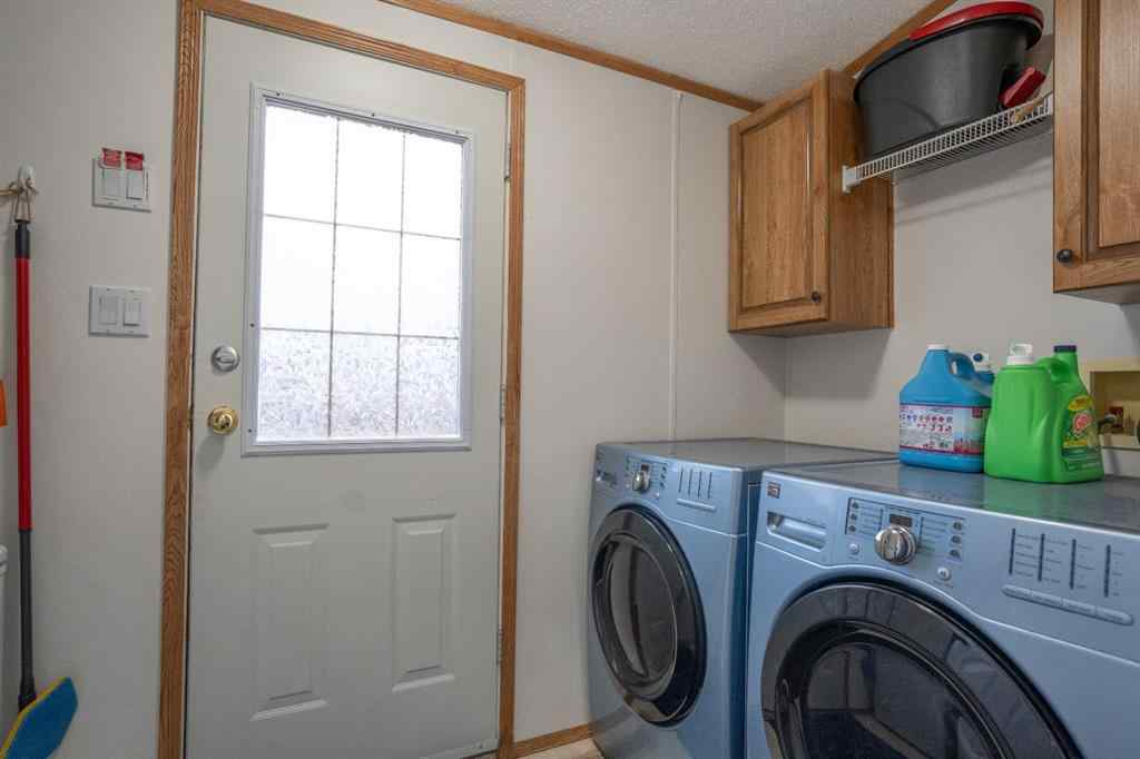 MLS® A2267711 - 707 Lawson Crescent   in NONE Donalda, Residential