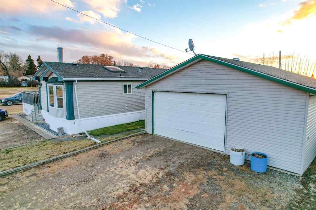 MLS® A2267711 - 707 Lawson Crescent   in NONE Donalda, Residential