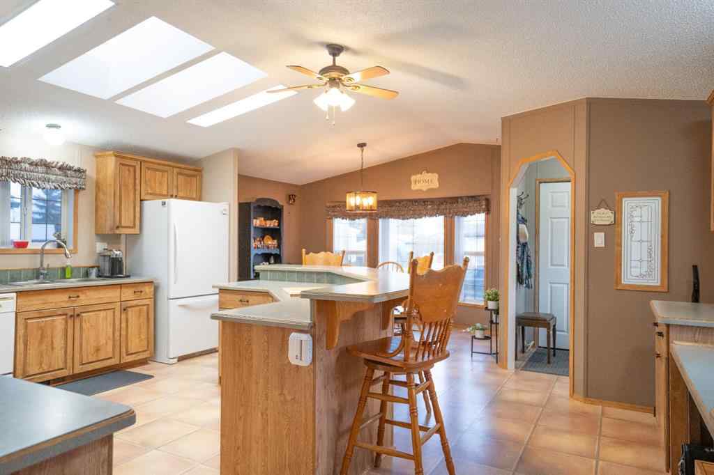 MLS® A2267711 - 707 Lawson Crescent   in NONE Donalda, Residential