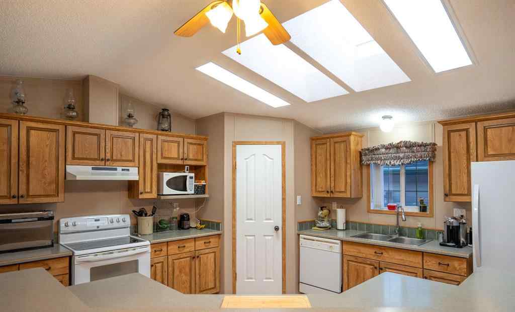 MLS® A2267711 - 707 Lawson Crescent   in NONE Donalda, Residential