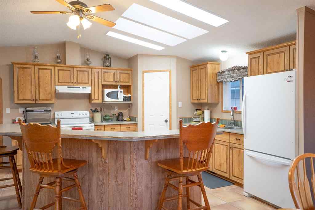 MLS® A2267711 - 707 Lawson Crescent   in NONE Donalda, Residential