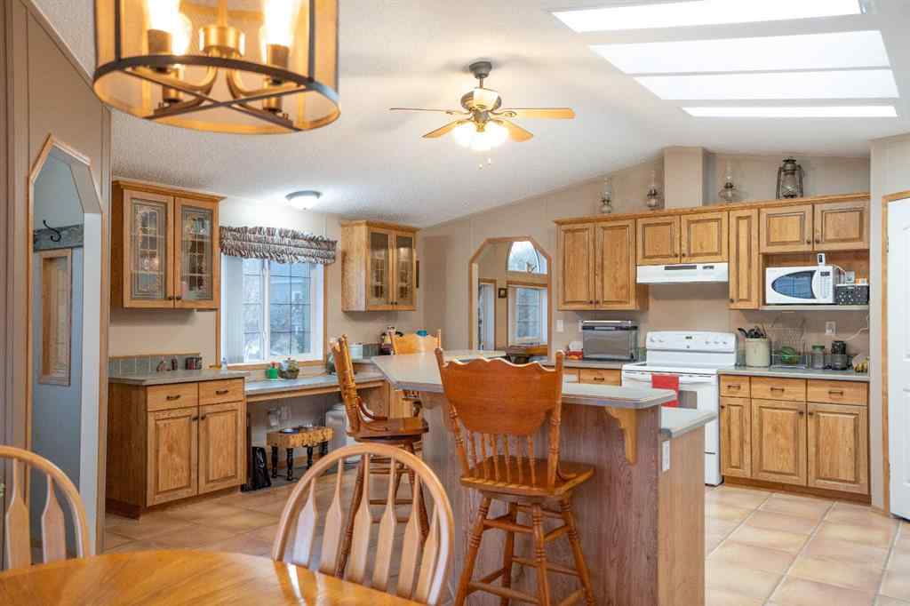 MLS® A2267711 - 707 Lawson Crescent   in NONE Donalda, Residential