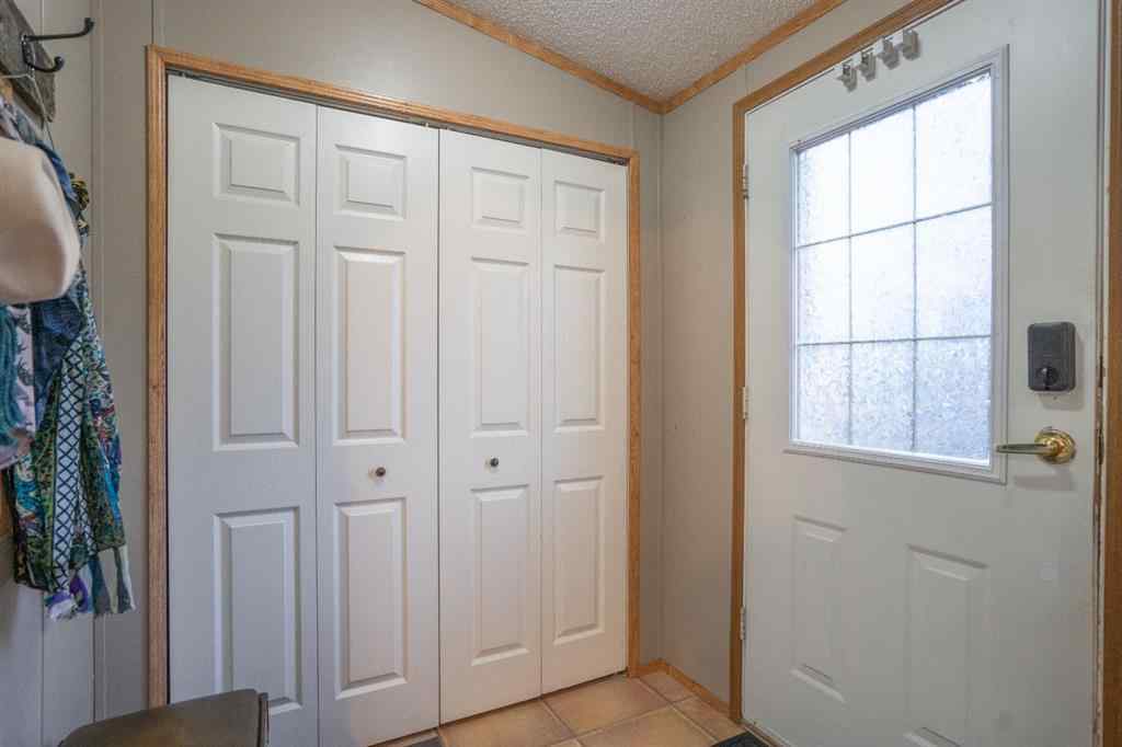 MLS® A2267711 - 707 Lawson Crescent   in NONE Donalda, Residential