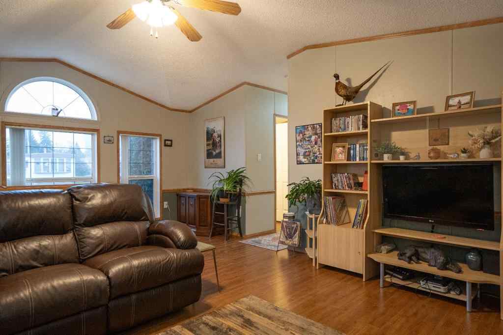 MLS® A2267711 - 707 Lawson Crescent   in NONE Donalda, Residential