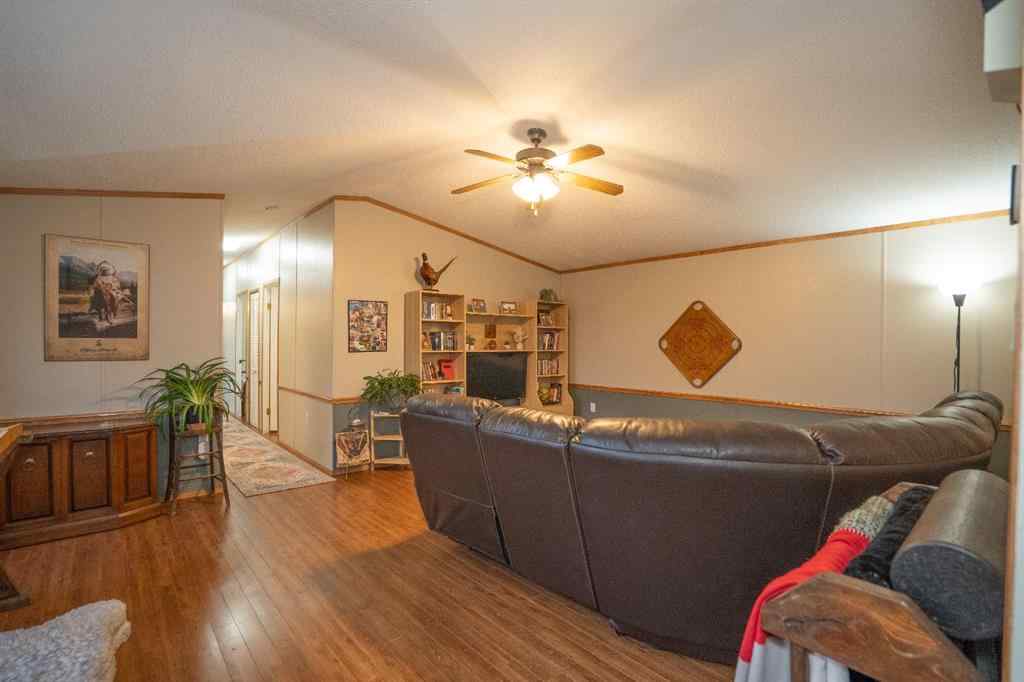 MLS® A2267711 - 707 Lawson Crescent   in NONE Donalda, Residential