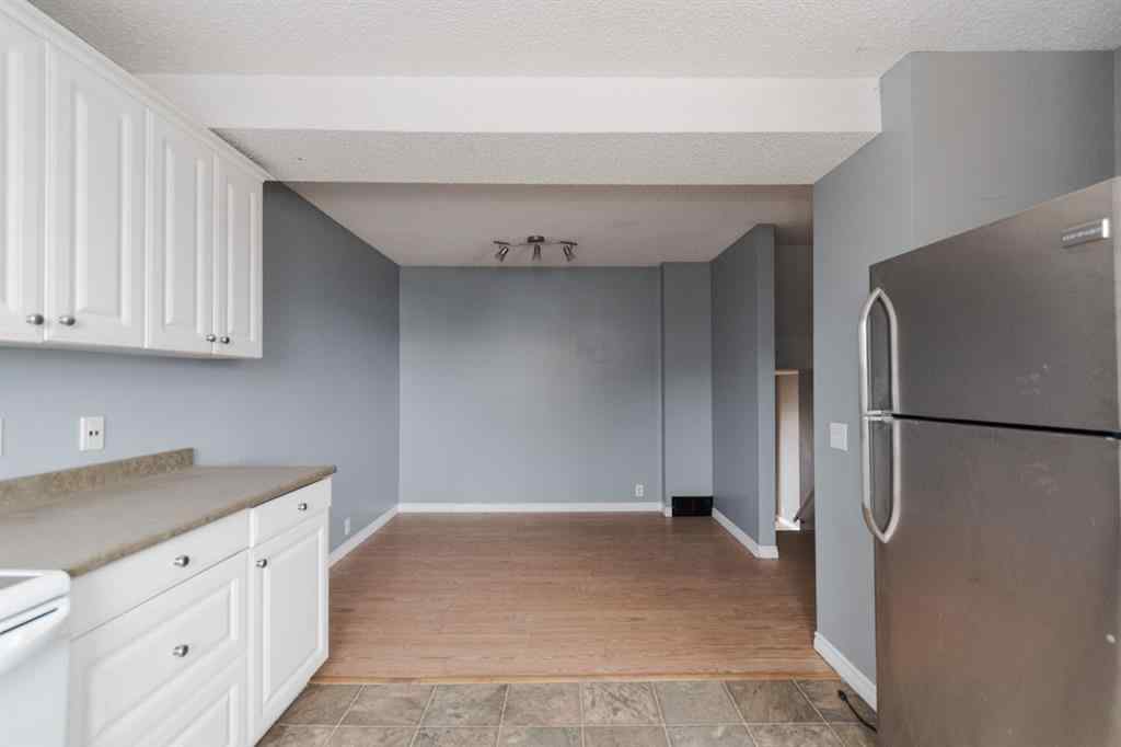 MLS® A2267715 - 106 Wylie Place  in Thickwood Fort McMurray, Residential