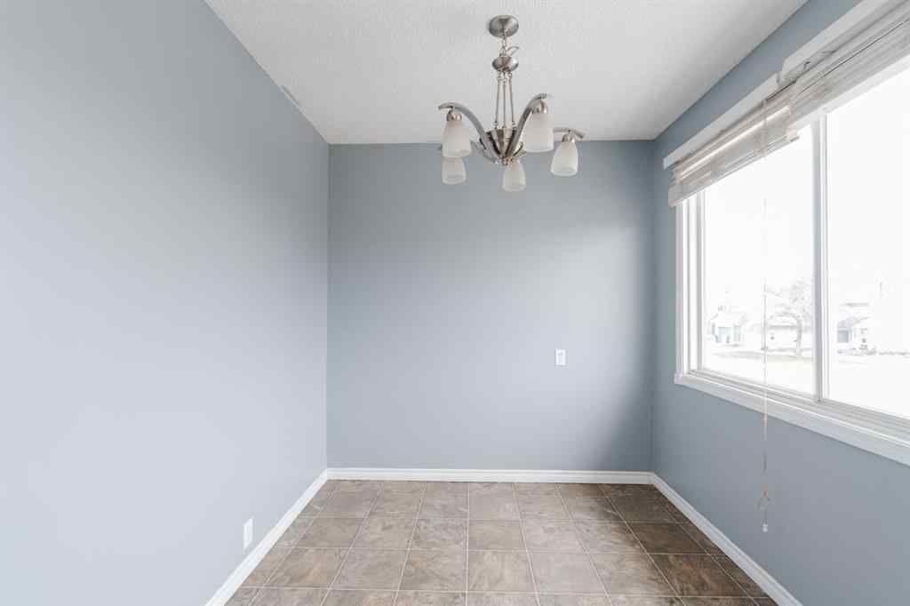 MLS® A2267715 - 106 Wylie Place  in Thickwood Fort McMurray, Residential