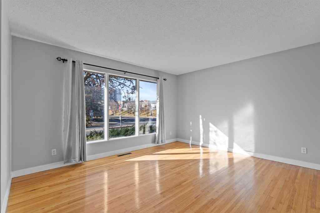 MLS® A2267718 - 5027 40 Avenue SW in Glamorgan Calgary, Residential