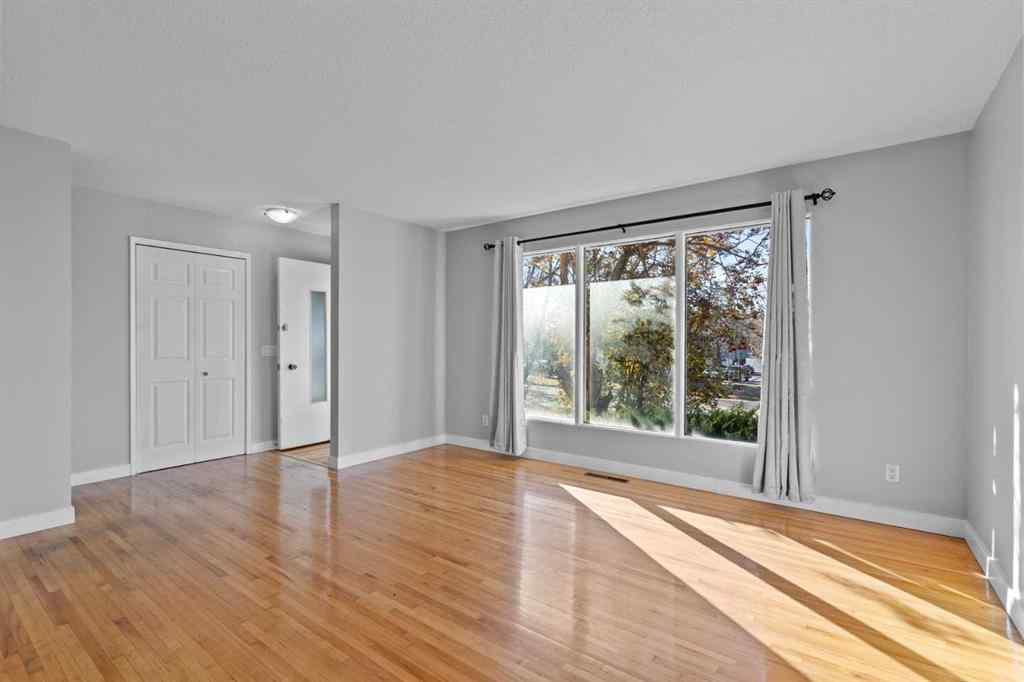 MLS® A2267718 - 5027 40 Avenue SW in Glamorgan Calgary, Residential