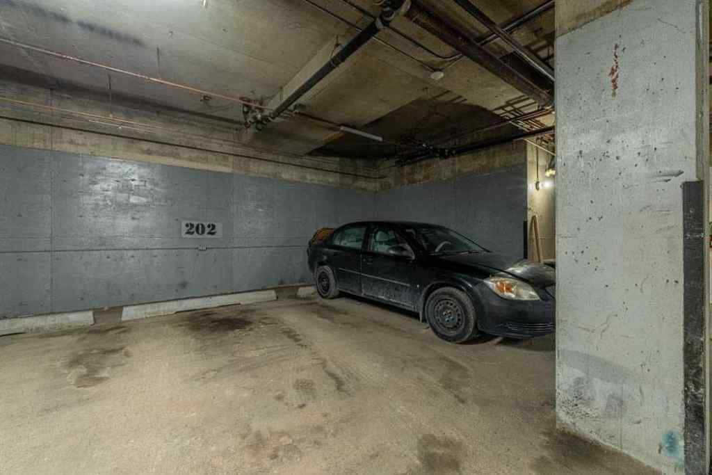 MLS® A2267722 - Unit #202 333 5 Avenue NE in Crescent Heights Calgary, Residential