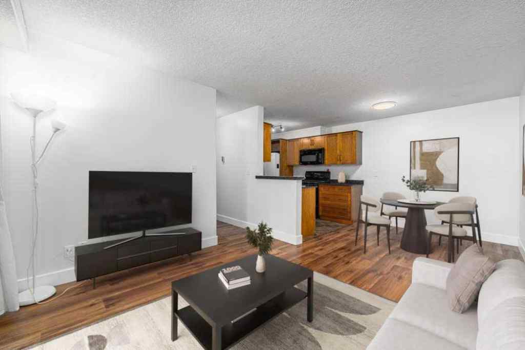 MLS® A2267722 - Unit #202 333 5 Avenue NE in Crescent Heights Calgary, Residential