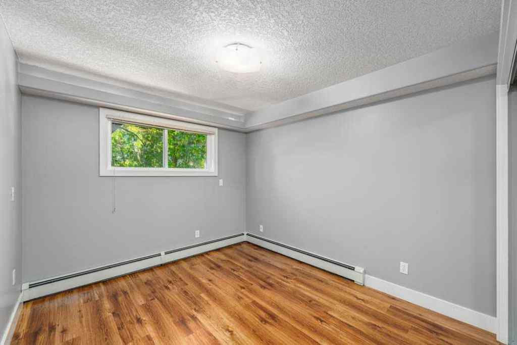 MLS® A2267722 - Unit #202 333 5 Avenue NE in Crescent Heights Calgary, Residential