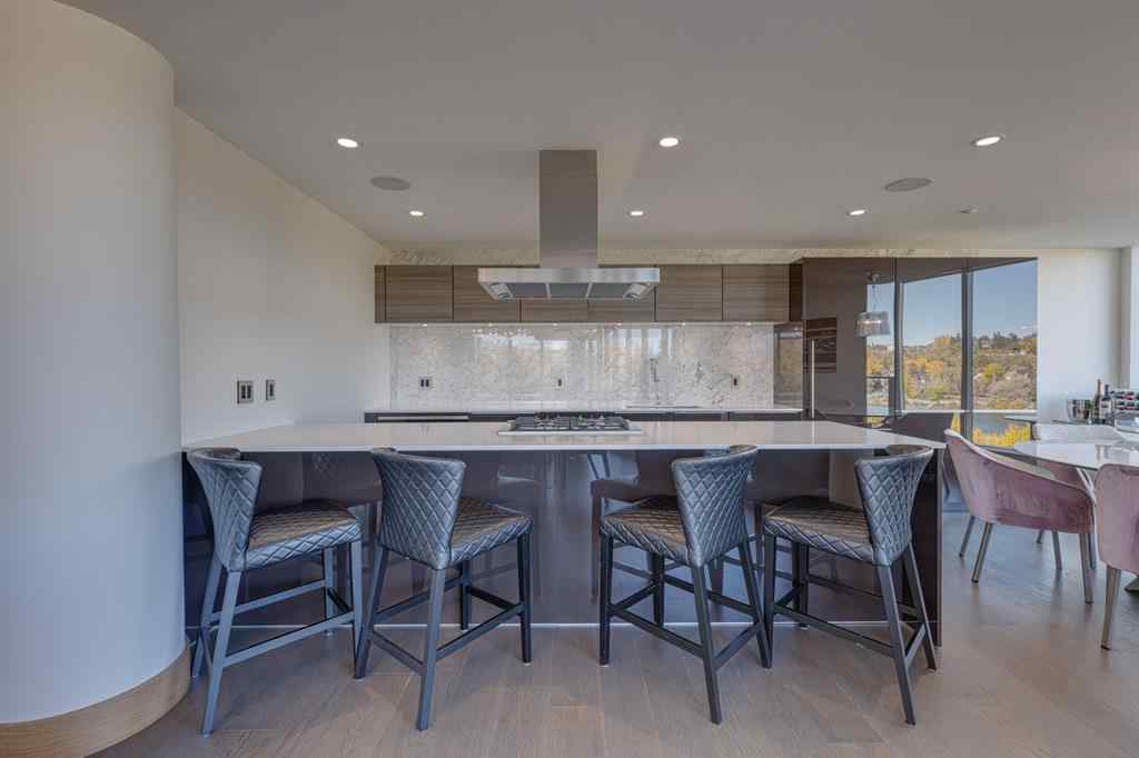 MLS® A2267725 - Unit #412 738 1 Avenue SW in Eau Claire Calgary, Residential