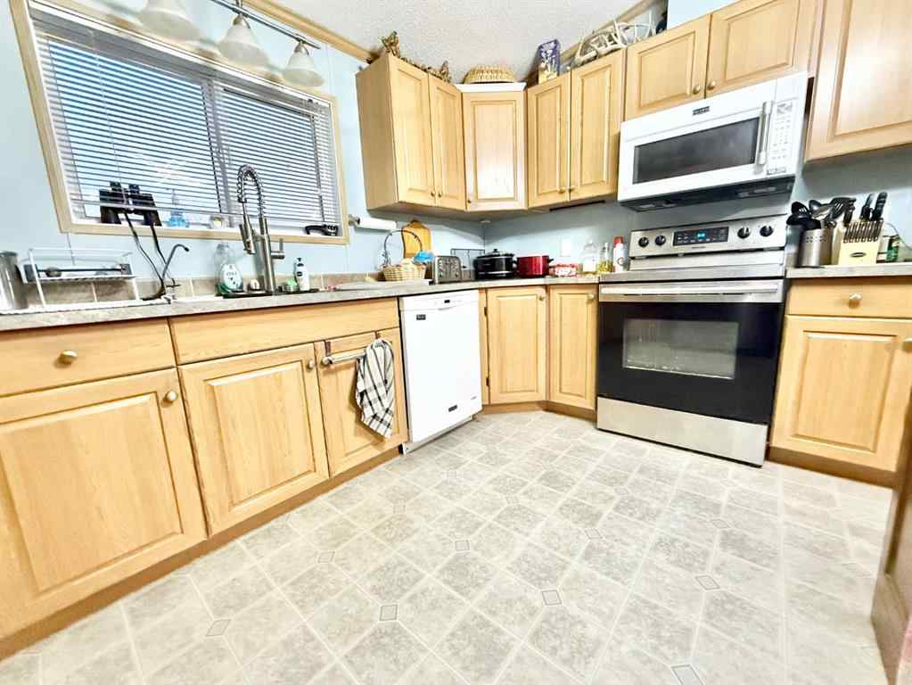 MLS® A2267729 - Unit #323 349 Railway Avenue W in NONE Duchess, Mobile