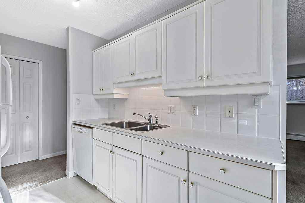 MLS&reg; # A2267731 - Unit #5 366 94 Avenue SE in Acadia Calgary, Residential Open Houses