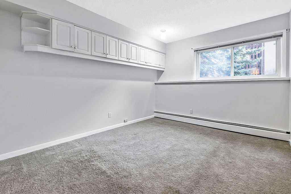 MLS&reg; # A2267731 - Unit #5 366 94 Avenue SE in Acadia Calgary, Residential Open Houses