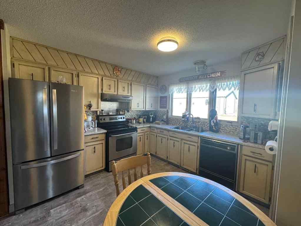 MLS® A2267732 - #2 715010 Range Road 84   in Hilltop Estates Rural Grande Prairie No. 1, County of, Residential