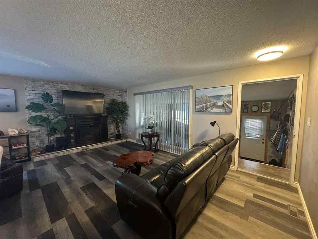 MLS® A2267732 - #2 715010 Range Road 84   in Hilltop Estates Rural Grande Prairie No. 1, County of, Residential