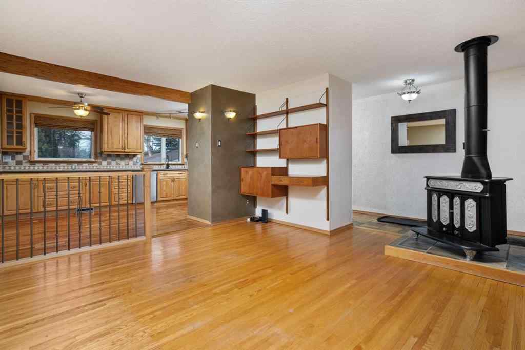 MLS&reg; # A2267735 - 9124 167 Street NW in West Meadowlark Park Edmonton, Residential Open Houses