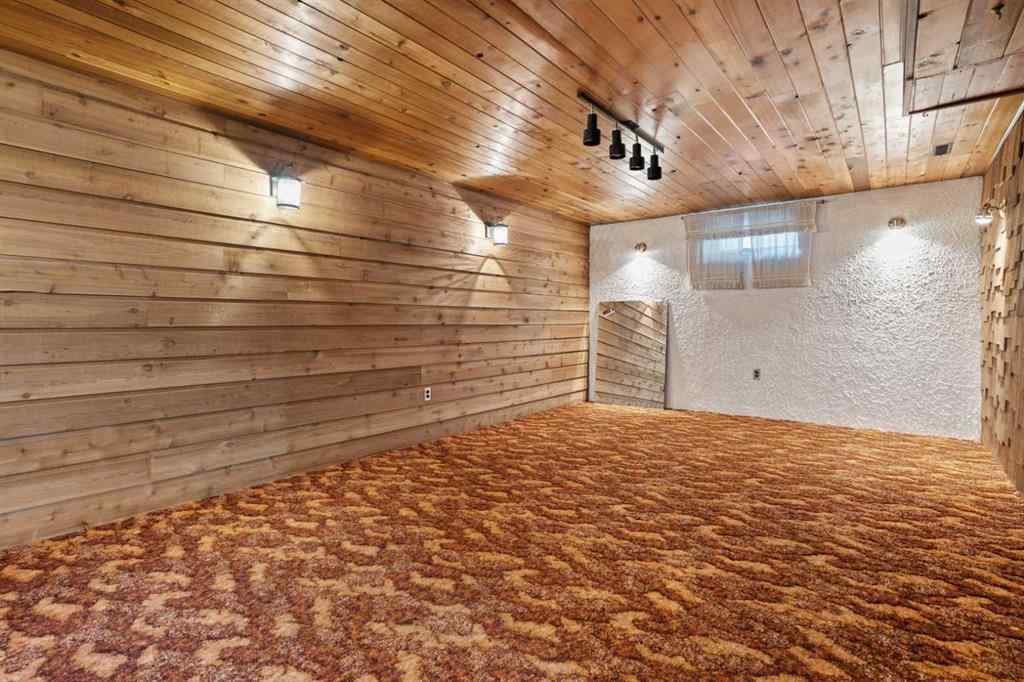 MLS&reg; # A2267735 - 9124 167 Street NW in West Meadowlark Park Edmonton, Residential Open Houses